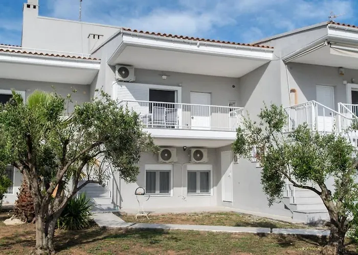 Family Maisonette With Pool #2 아파트 Néa Fókaia