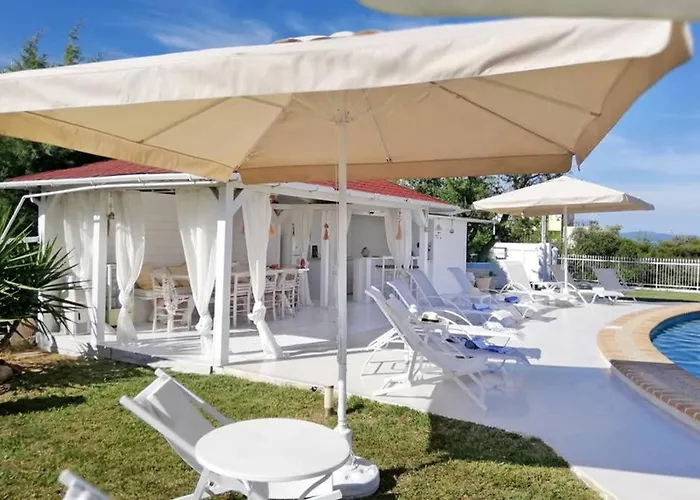아파트 Family Maisonette With Pool #2 Néa Fókaia