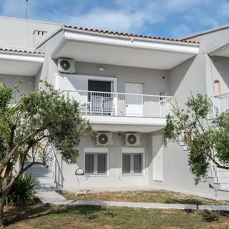 Family Maisonette With Pool #2 Appartement Néa Fókaia