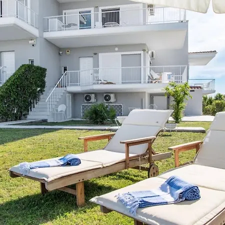 Family Maisonette With Pool #2 *