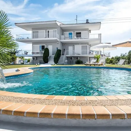 Family Maisonette With Pool #2 Appartement *