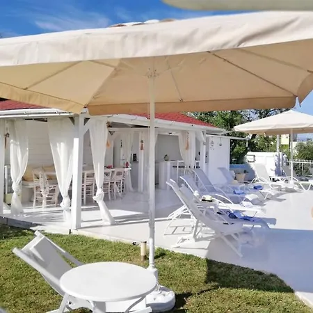 Apartment Family Maisonette With Pool #2 Nea Fokea