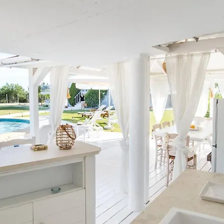 Apartment Family Maisonette With Pool #2