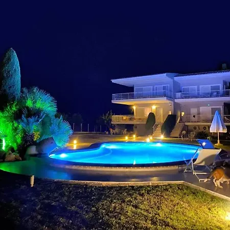 Family Maisonette With Pool #2 Appartement *