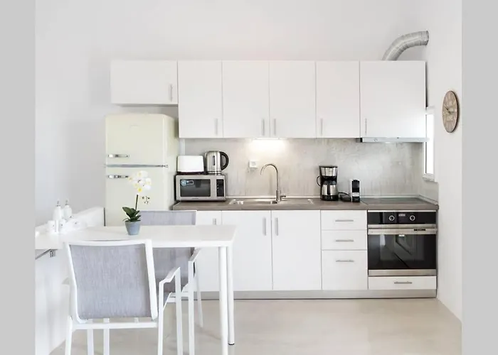 Family Maisonette With Pool #2 Néa Fókaia