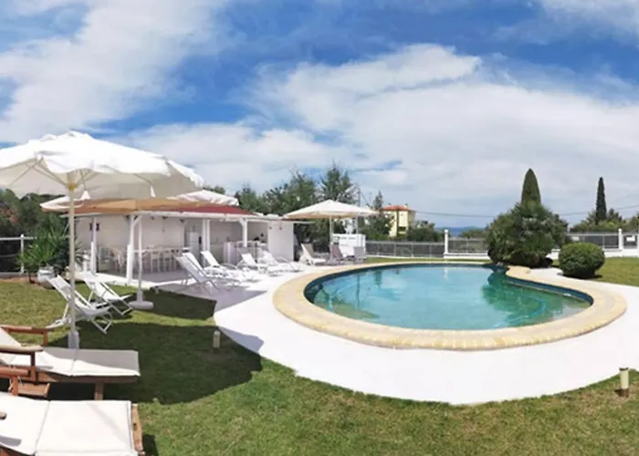 Family Maisonette With Pool #2 *