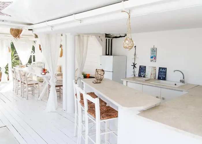 Family Maisonette With Pool #2 Néa Fókaia