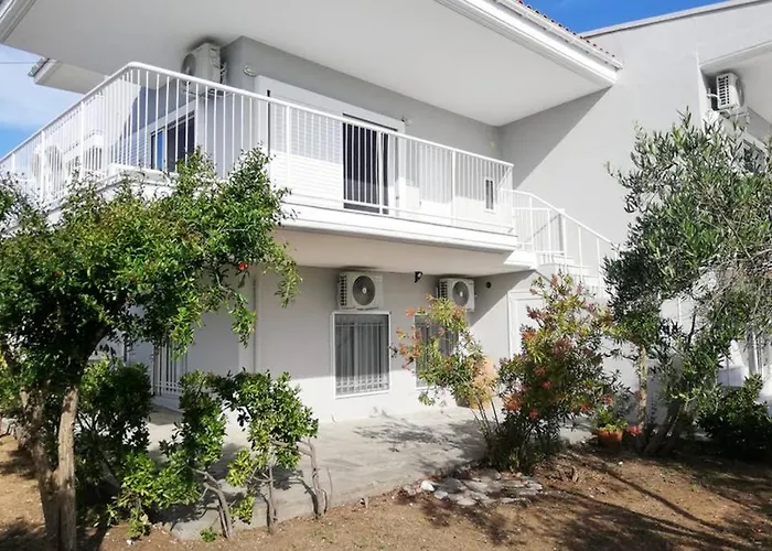 Family Maisonette With Pool #2 *